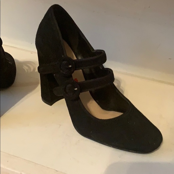 Nine West Shoes - 🆕Suede Mary Janes